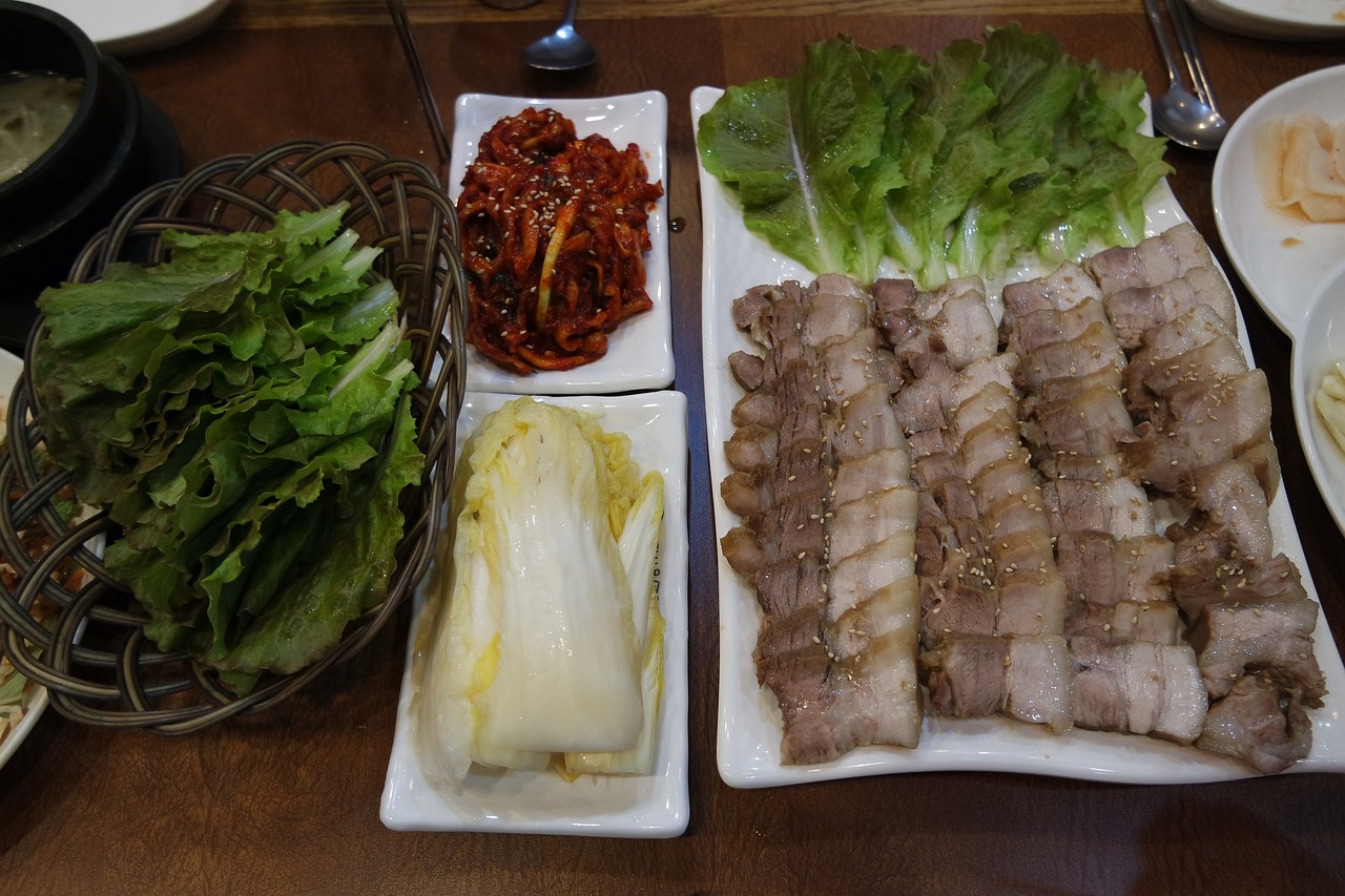 余姚通报学校食堂绞肉机发现活蛆事件
