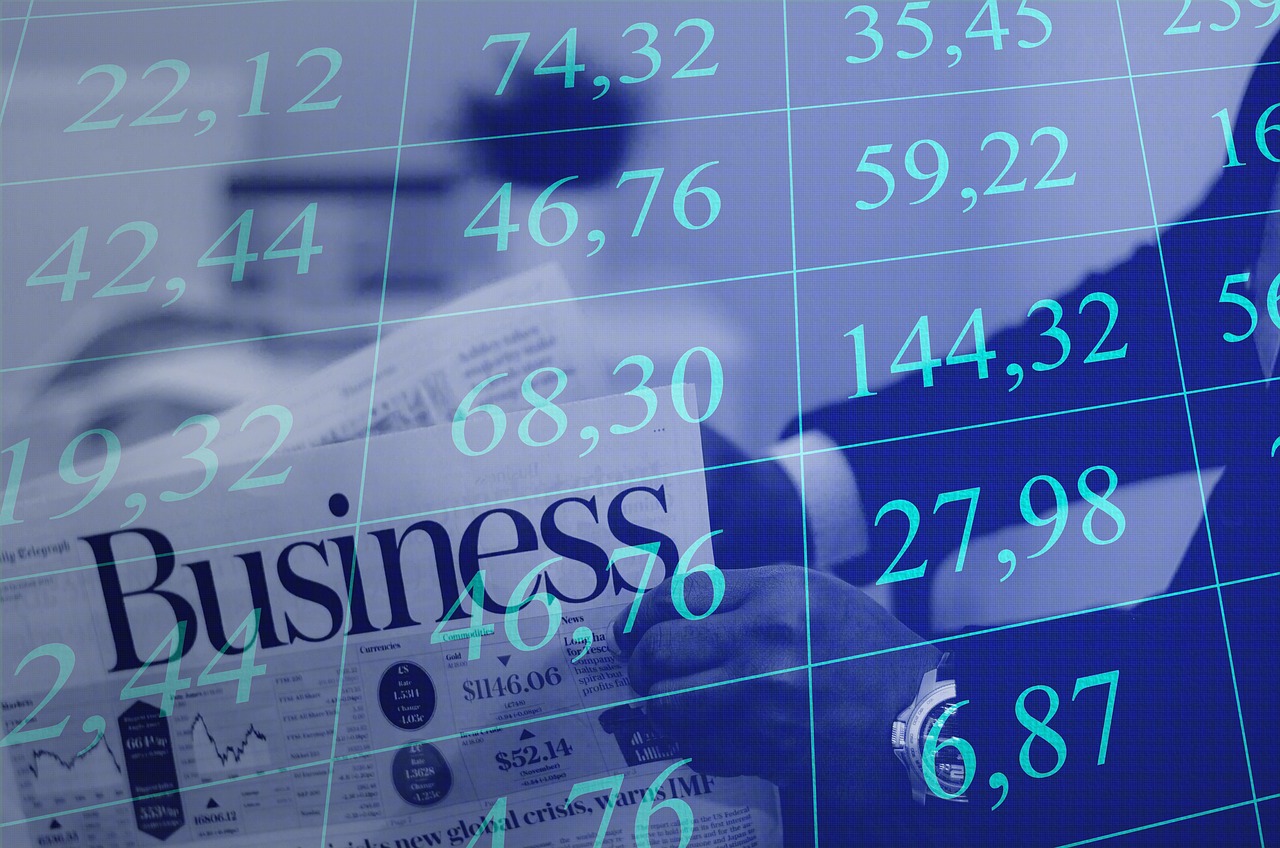美元指数跌破99关口对全球金融市场的影响，美股期货走低与黄金走高